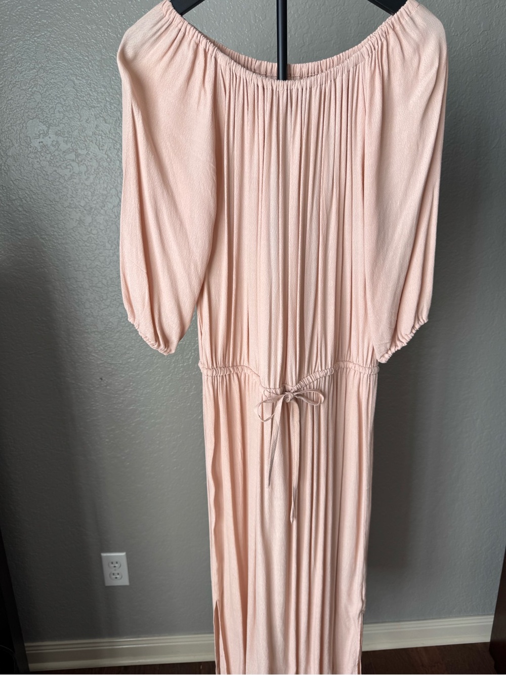 Blush Pink On or Off-Shoulder Maxi Dress